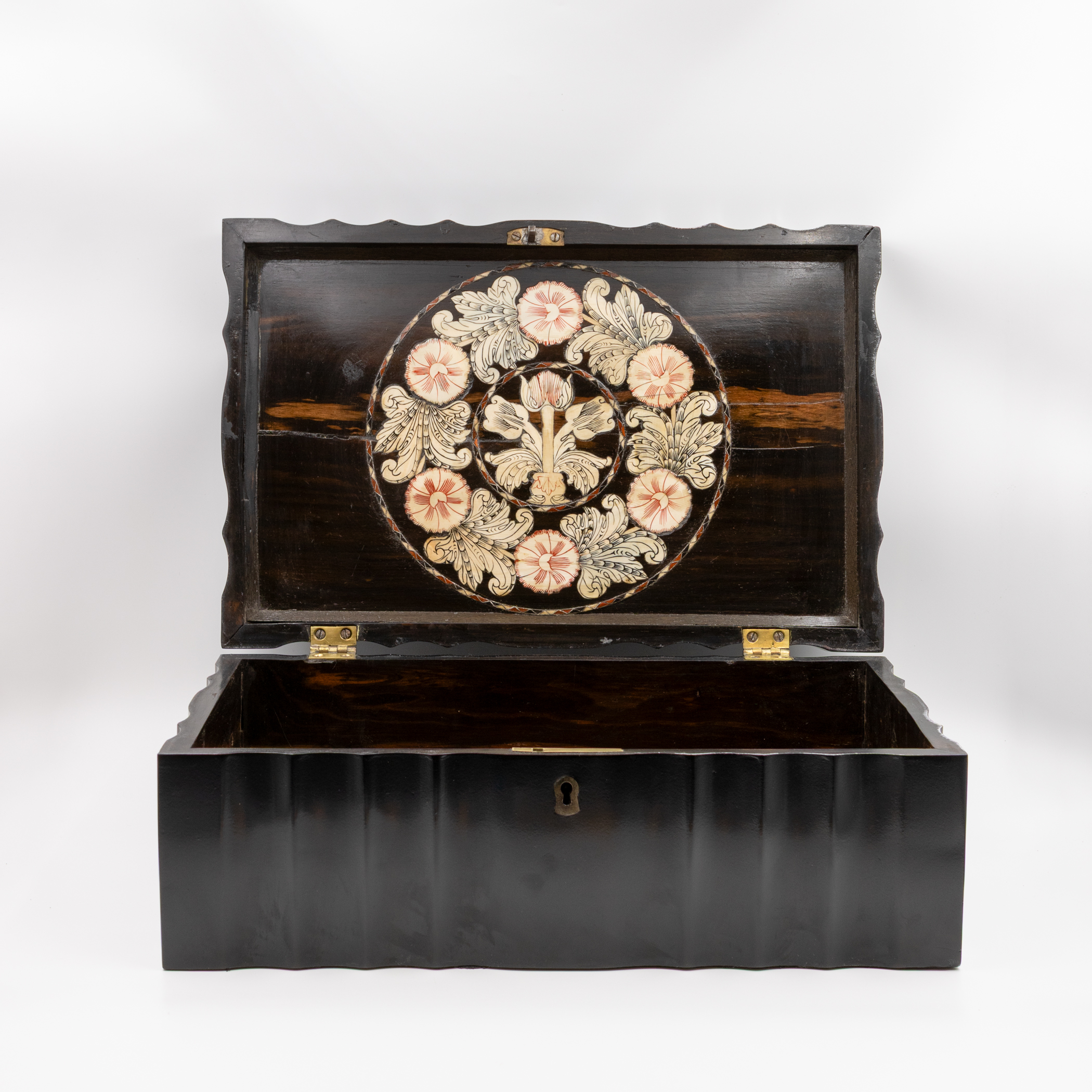 Anglo-Indian serpentine ebony box open, bone inlay medallion to interior lid, circa 1840