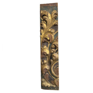 Spanish Baroque carved and gilt architectural element with acanthus scrollwork and polychrome decoration, circa 1790